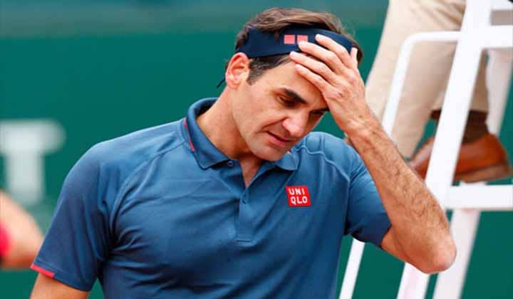 Roger-Federer-thua-tran